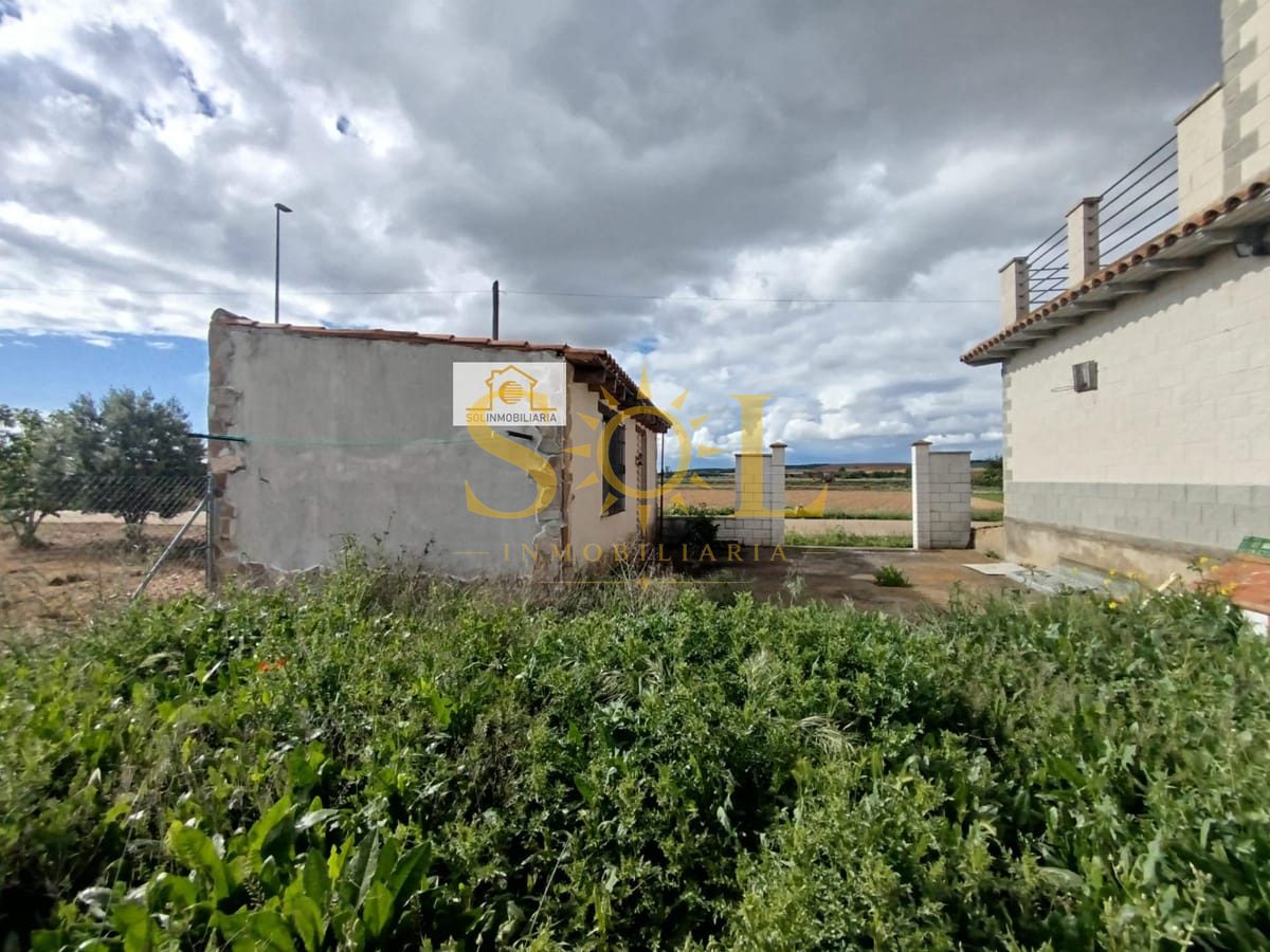 ¡Oportunidad! Amplia vivienda en Quintana del Marco, León - Foto 8