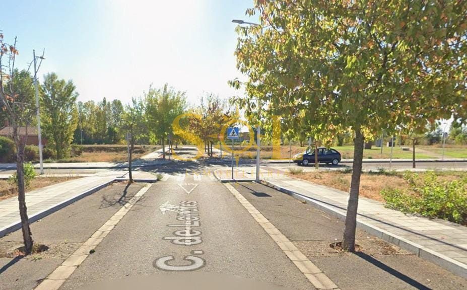 Parcela urbana de 786 m² en La Lastra ideal para 7 adosados - Foto 5
