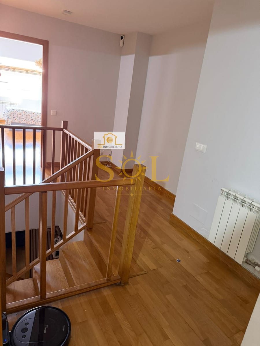 ¡OPORTUNIDAD! Precioso dúplex exterior en C/ Mastín Leonés - Foto 13