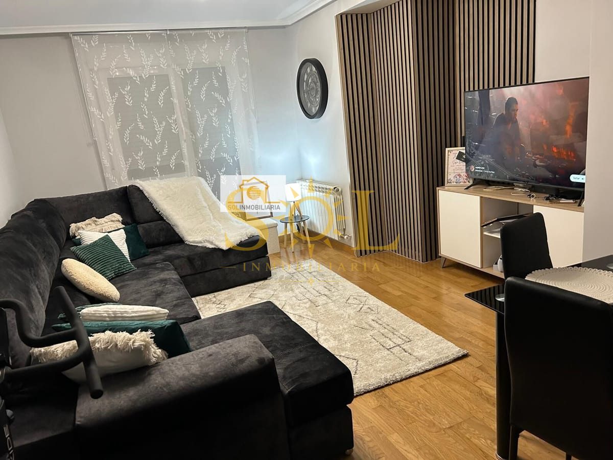 ¡OPORTUNIDAD! Precioso dúplex exterior en C/ Mastín Leonés - Foto 3