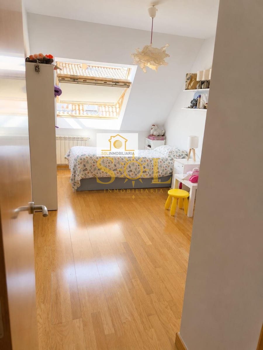 ¡OPORTUNIDAD! Precioso dúplex exterior en C/ Mastín Leonés - Foto 4