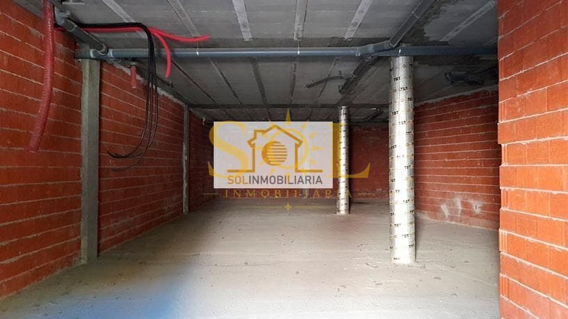 ¡Oportunidad de negocio! Locales comerciales en Puebla de Lillo - Foto 2