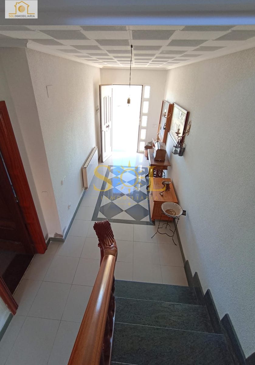 Casa con garaje y jardín en Villanueva de las Manzanas - Foto 15