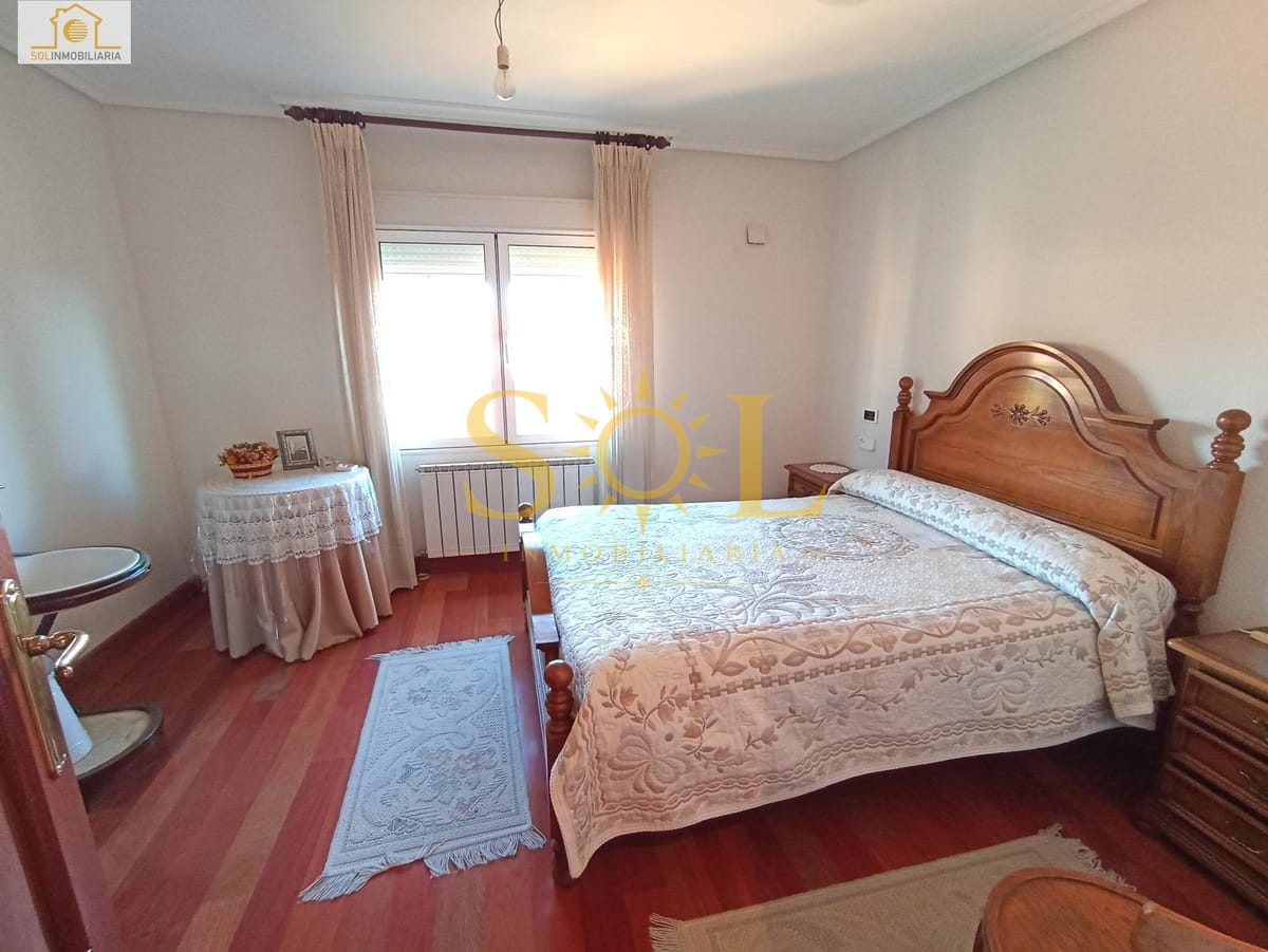 Casa con garaje y jardín en Villanueva de las Manzanas - Foto 7