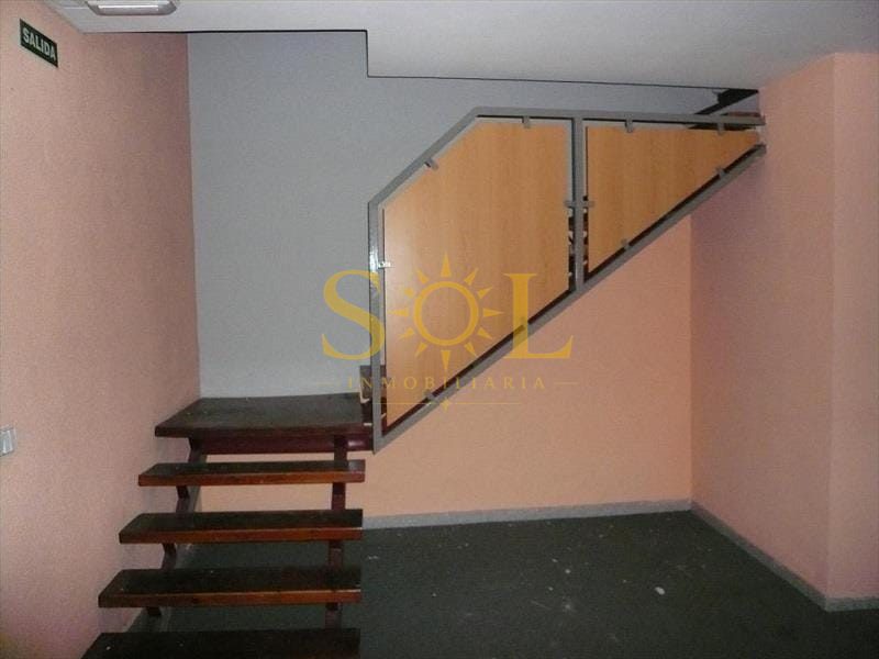 Local comercial en las Galerías Alfonso V - Foto 3