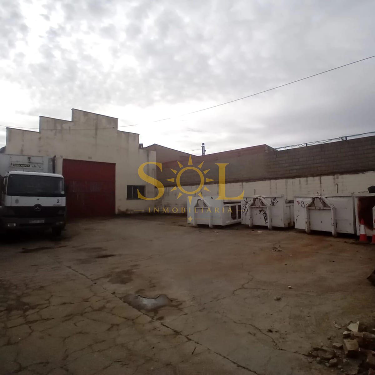 OPORTUNIDAD DE 2 NAVES INDUSTRIALES EN TROBAJO DEL CAMINO - Foto 6
