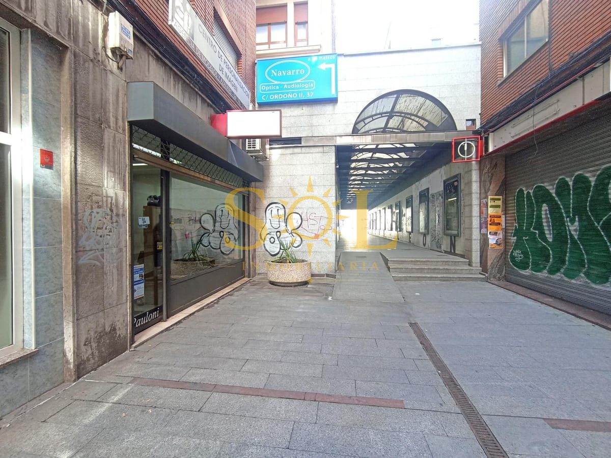 Local comercial en el pasaje de Ordoño - Foto 2