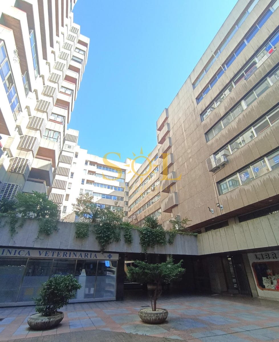 Oficinas de 190 m² en el Complejo Santo Domingo - Foto 2
