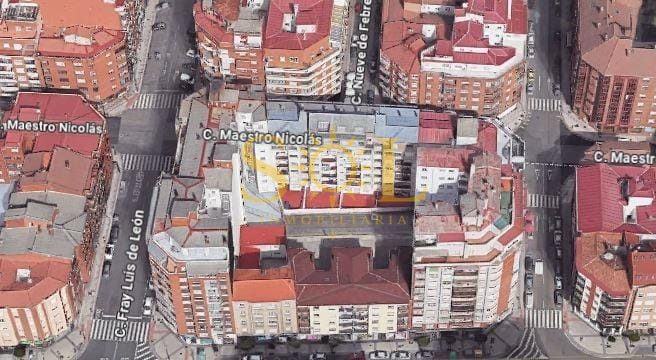 Edificio en rentabilidad con local comercial – Inversión garantizada - Foto 2