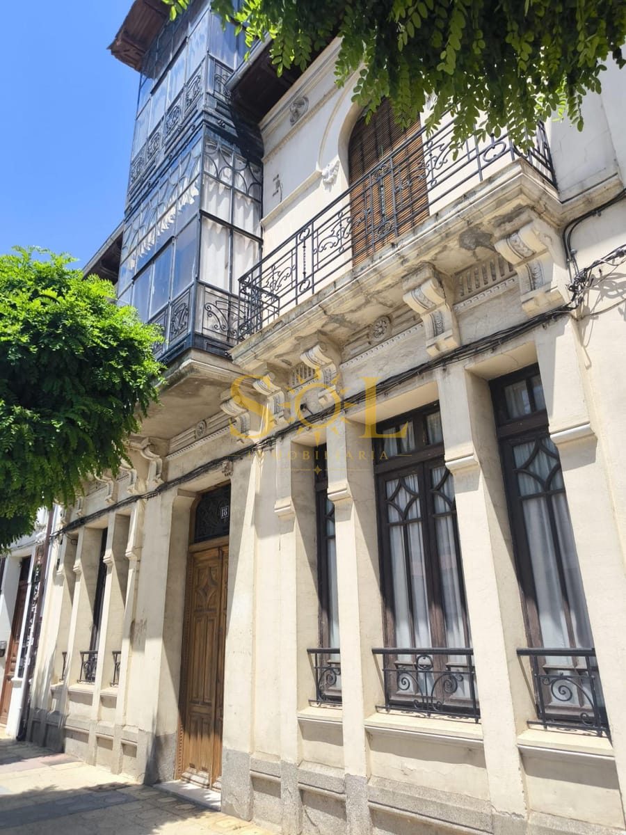 Casa contemporánea única con dos viviendas independientes y patio central - Foto 11