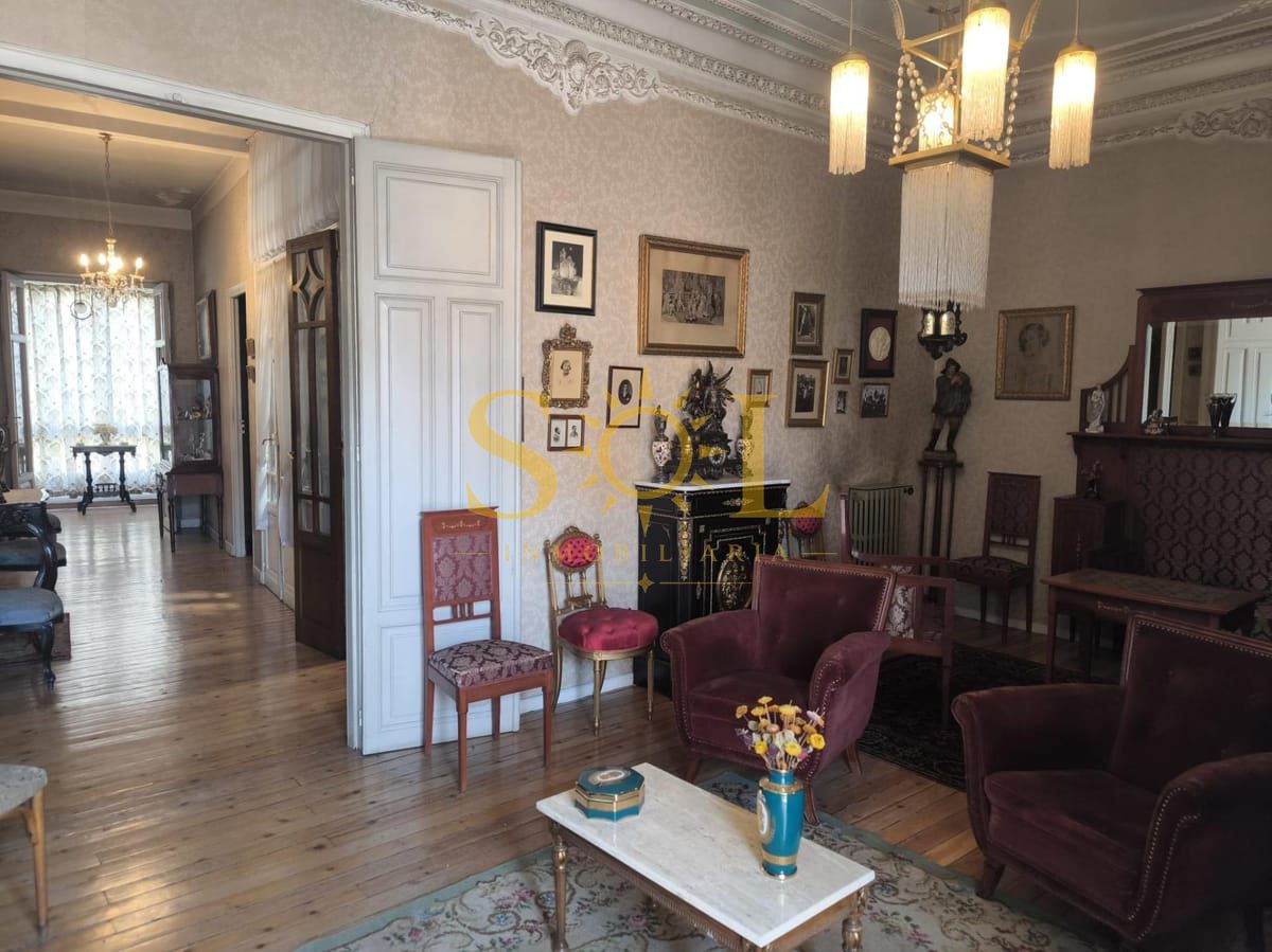 Casa contemporánea única con dos viviendas independientes y patio central - Foto 4