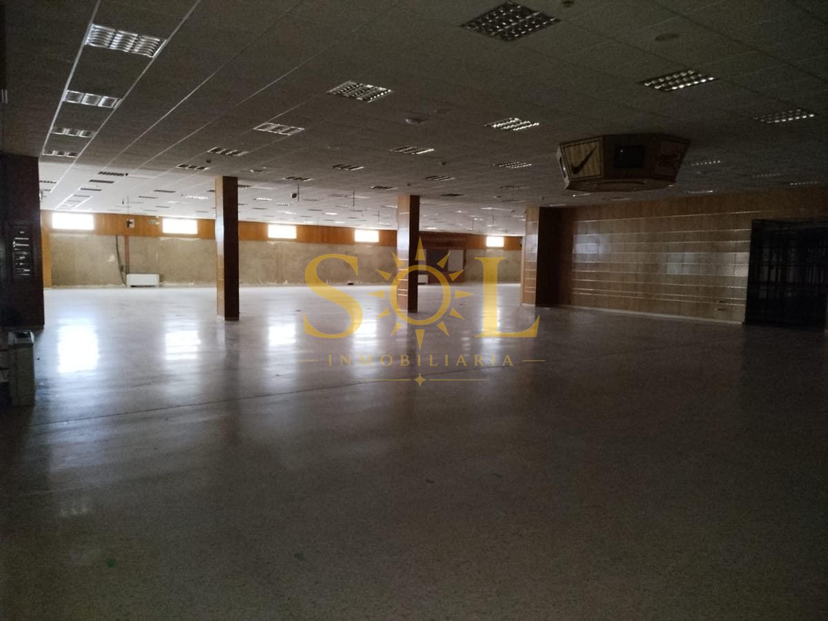 Nave industrial en Onzonilla actualmente arrendada. Inversores rentabilidad. - Foto 17
