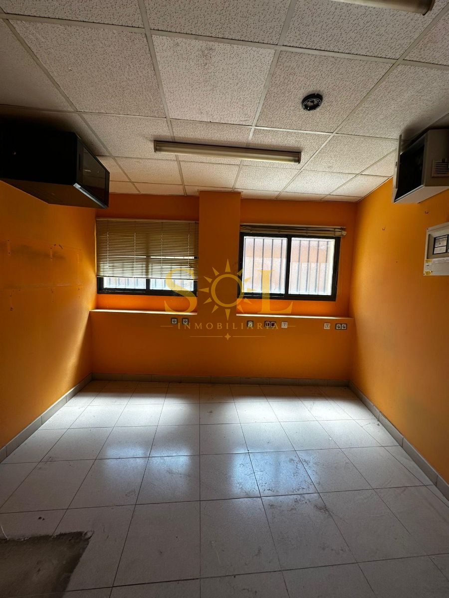 LOCAL DE 4000 M2 PARA GRANDES SUPERFICIES - Foto 45