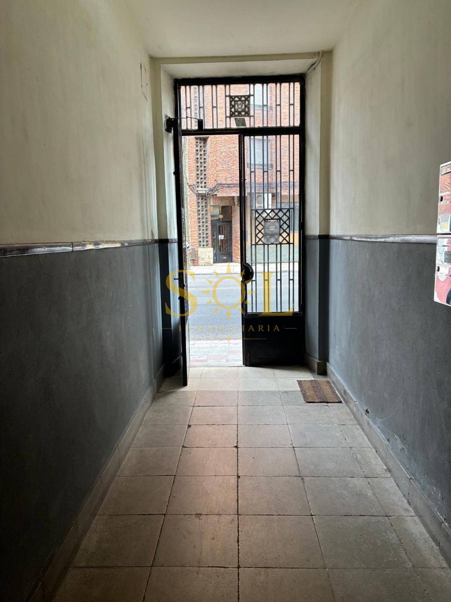 Piso para reformar Avenida de Álvaro López Núñez  (Renueva - San Esteban) - Foto 4