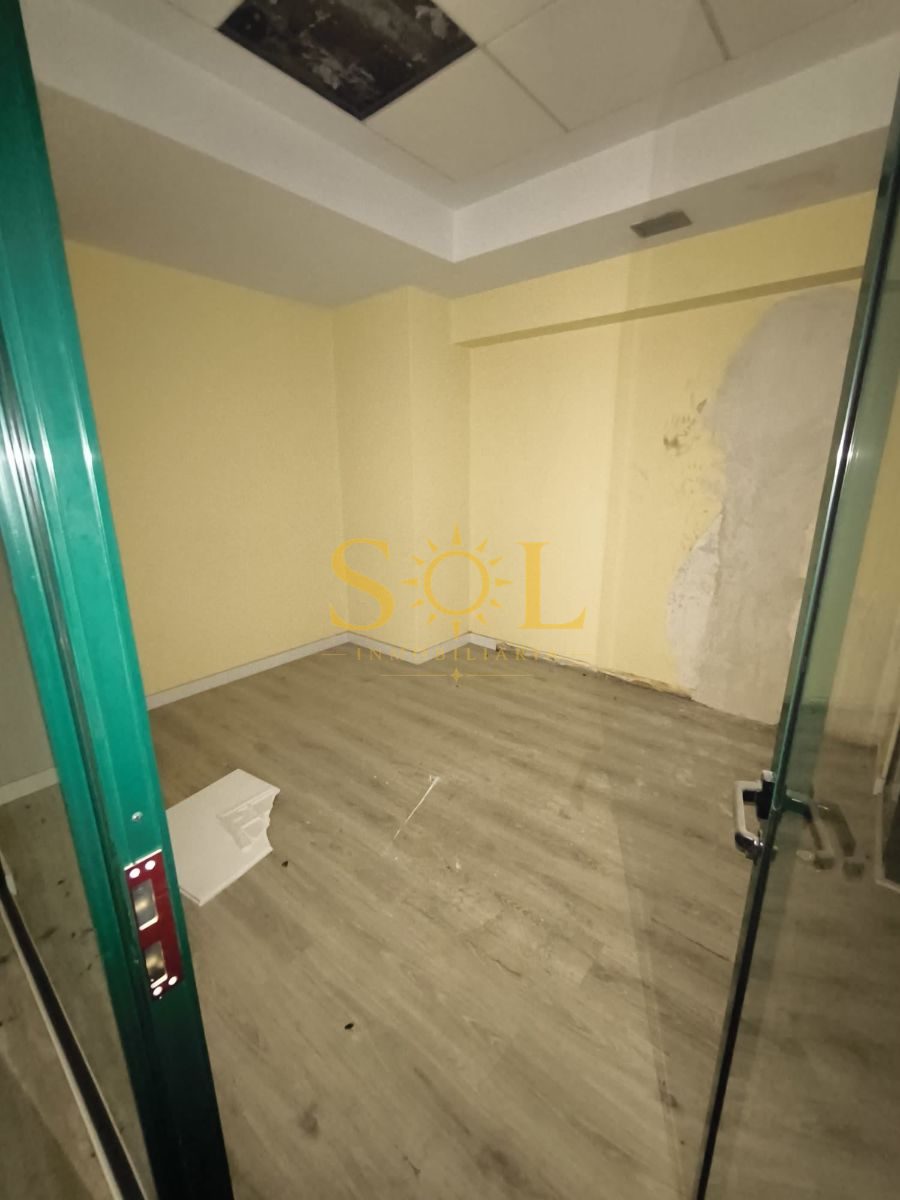 Local Comercial en Plaza Cortes Leonesas (Centro) - Foto 20