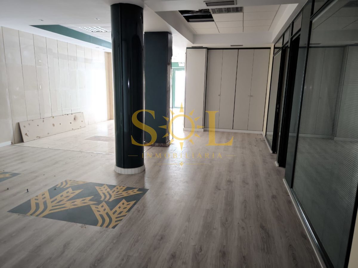 Local Comercial en Plaza Cortes Leonesas (Centro) - Foto 7