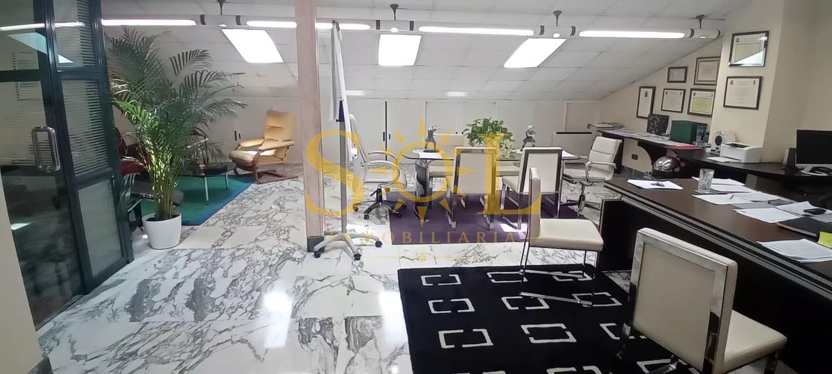 OPORTUNIDAD VENTA OFICINA BURGO NUEVO - Foto 2