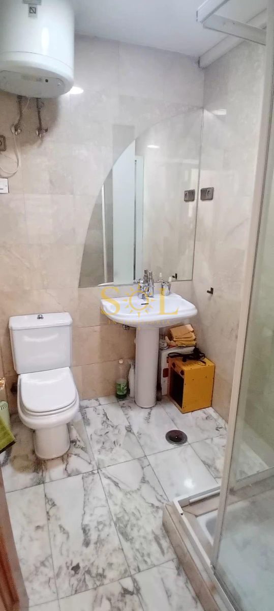 OPORTUNIDAD VENTA OFICINA BURGO NUEVO - Foto 9