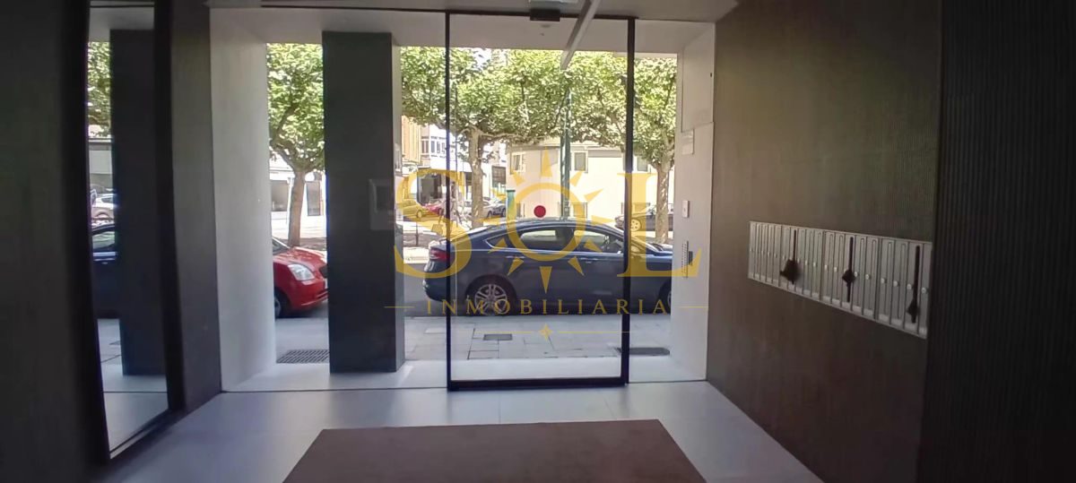 SE ALQUILA PISO POR HABITACIONES PARA ESTUDIANTES EN EL CENTRO - Foto 1