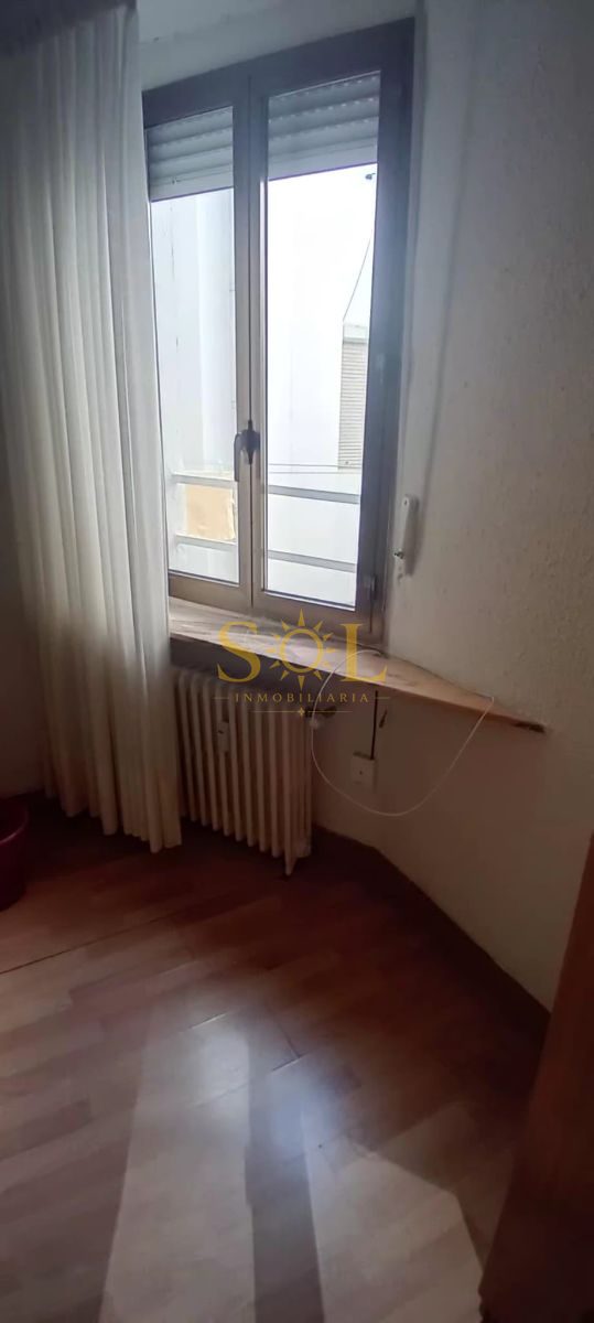 SE ALQUILA PISO POR HABITACIONES PARA ESTUDIANTES EN EL CENTRO - Foto 18