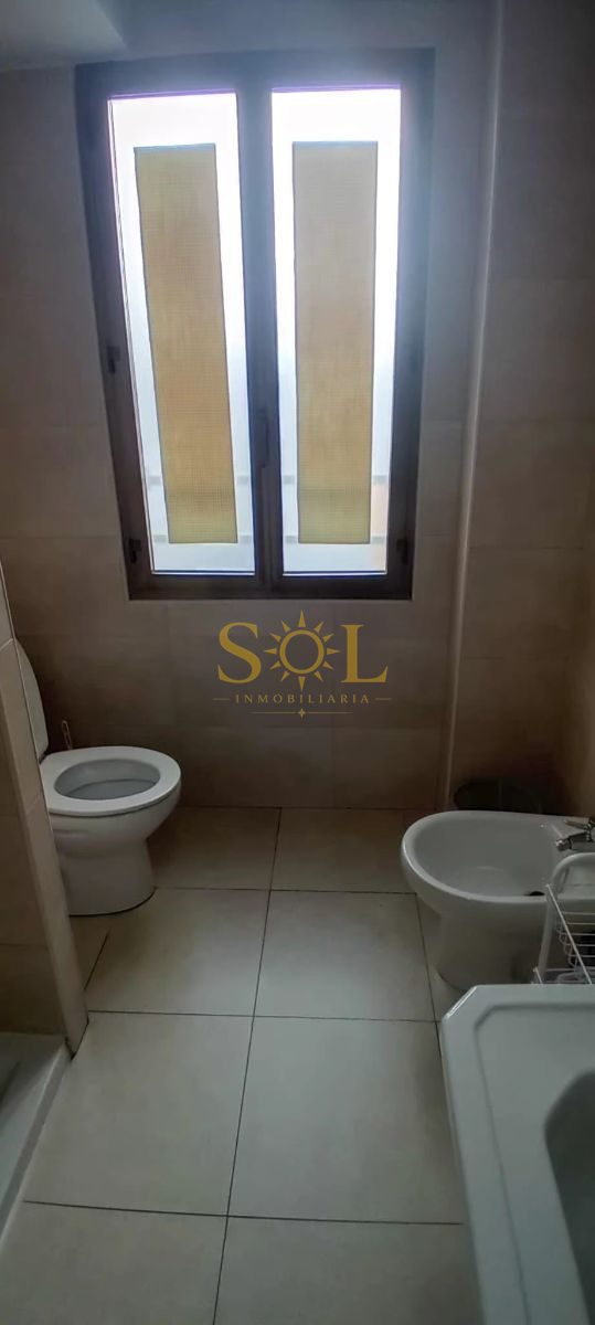 SE ALQUILA PISO POR HABITACIONES PARA ESTUDIANTES EN EL CENTRO - Foto 23