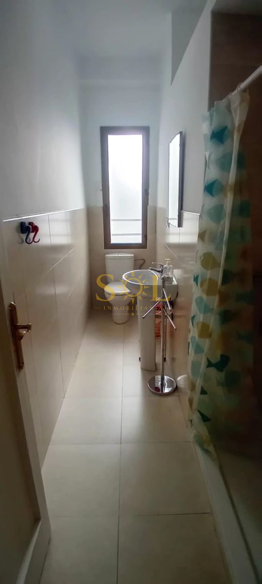 SE ALQUILA PISO POR HABITACIONES PARA ESTUDIANTES EN EL CENTRO - Foto 24