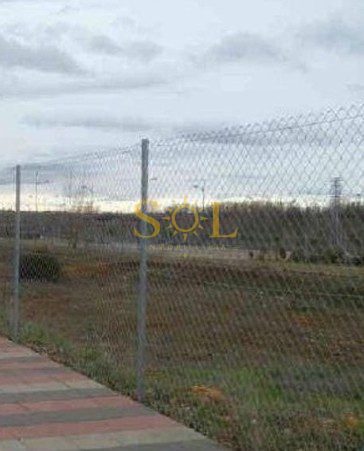 SH Terreno urbano para construir en venta en c. laura de los rios, 5, Leon. - Foto 2