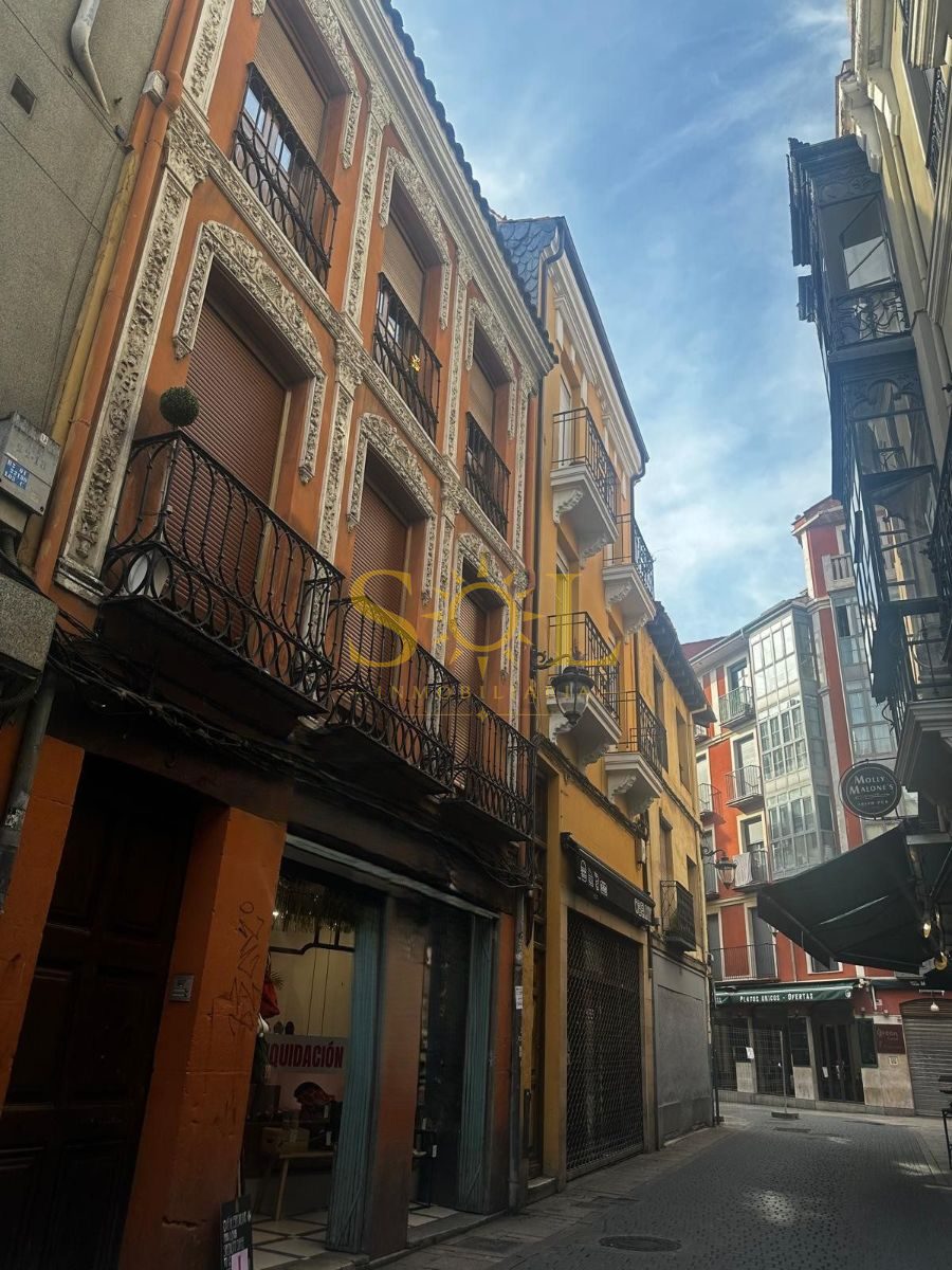 MAGNÍFICO  LOCAL COMERCIAL EN CALLE CARDILES 3 - Foto 3