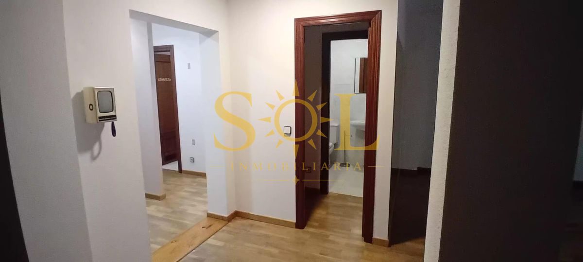 VENTA DE PLANTA ENTERA DE OFICINA EN EL CENTRO DE OVIEDO ( CON POSIBILIDAD DE CAMBIO DE USO A VIVIENDA) - Foto 16