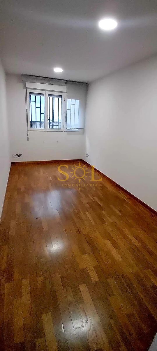 VENTA DE PLANTA ENTERA DE OFICINA EN EL CENTRO DE OVIEDO ( CON POSIBILIDAD DE CAMBIO DE USO A VIVIENDA) - Foto 20