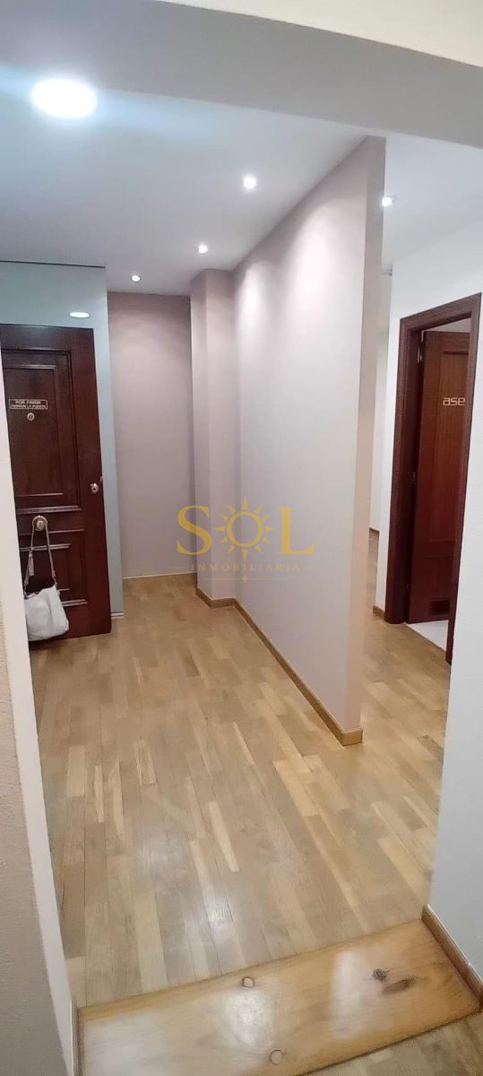 VENTA DE PLANTA ENTERA DE OFICINA EN EL CENTRO DE OVIEDO ( CON POSIBILIDAD DE CAMBIO DE USO A VIVIENDA) - Foto 22