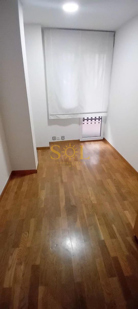 VENTA DE PLANTA ENTERA DE OFICINA EN EL CENTRO DE OVIEDO ( CON POSIBILIDAD DE CAMBIO DE USO A VIVIENDA) - Foto 25