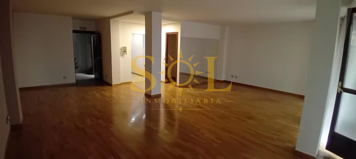 VENTA DE PLANTA ENTERA DE OFICINA EN EL CENTRO DE OVIEDO ( CON POSIBILIDAD DE CAMBIO DE USO A VIVIENDA) - Foto 8
