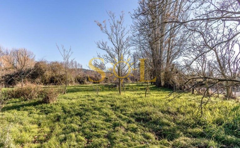 Terreno urbanizable en transformación en venta en  Villaquilambre, León - Foto 3