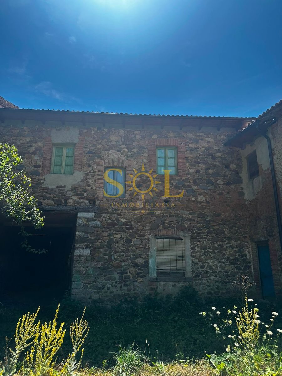 CASA CON JARDIN para reformar en LA VALCUEVA (LEON). - Foto 33
