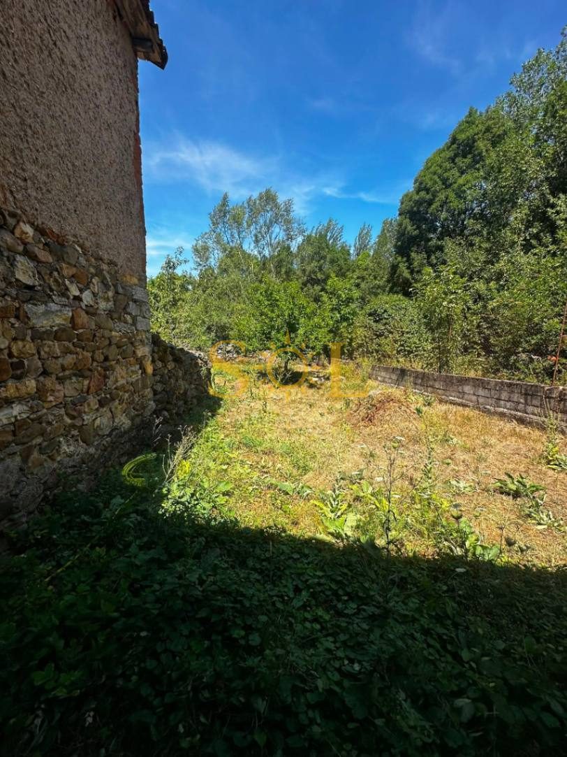 CASA CON JARDIN para reformar en LA VALCUEVA (LEON). - Foto 4