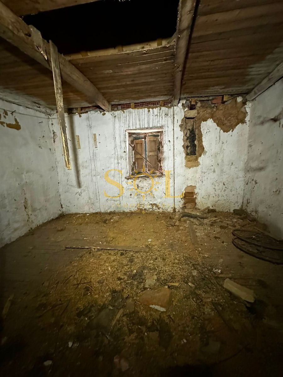 CASA CON JARDIN para reformar en LA VALCUEVA (LEON). - Foto 42