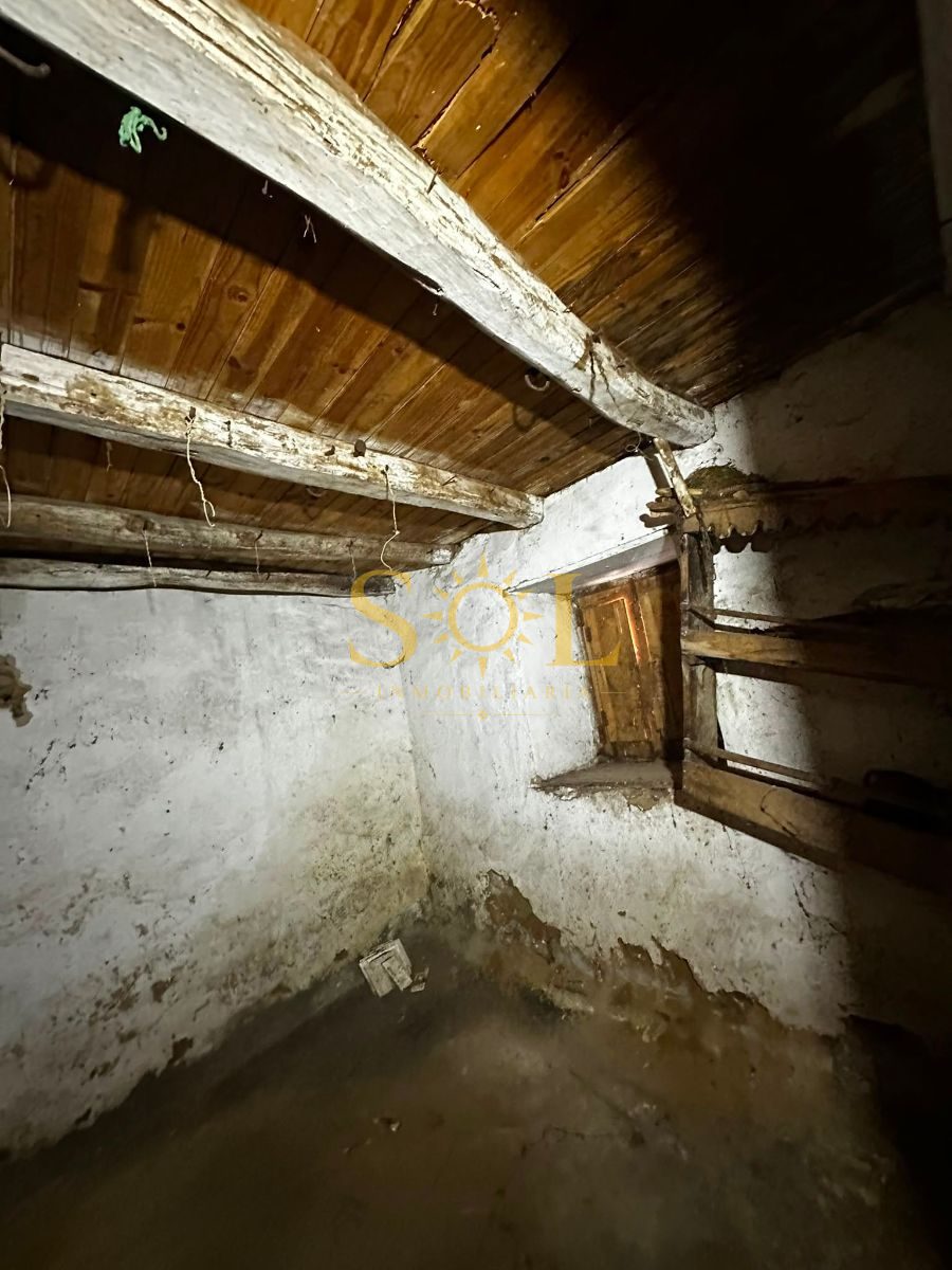CASA CON JARDIN para reformar en LA VALCUEVA (LEON). - Foto 43