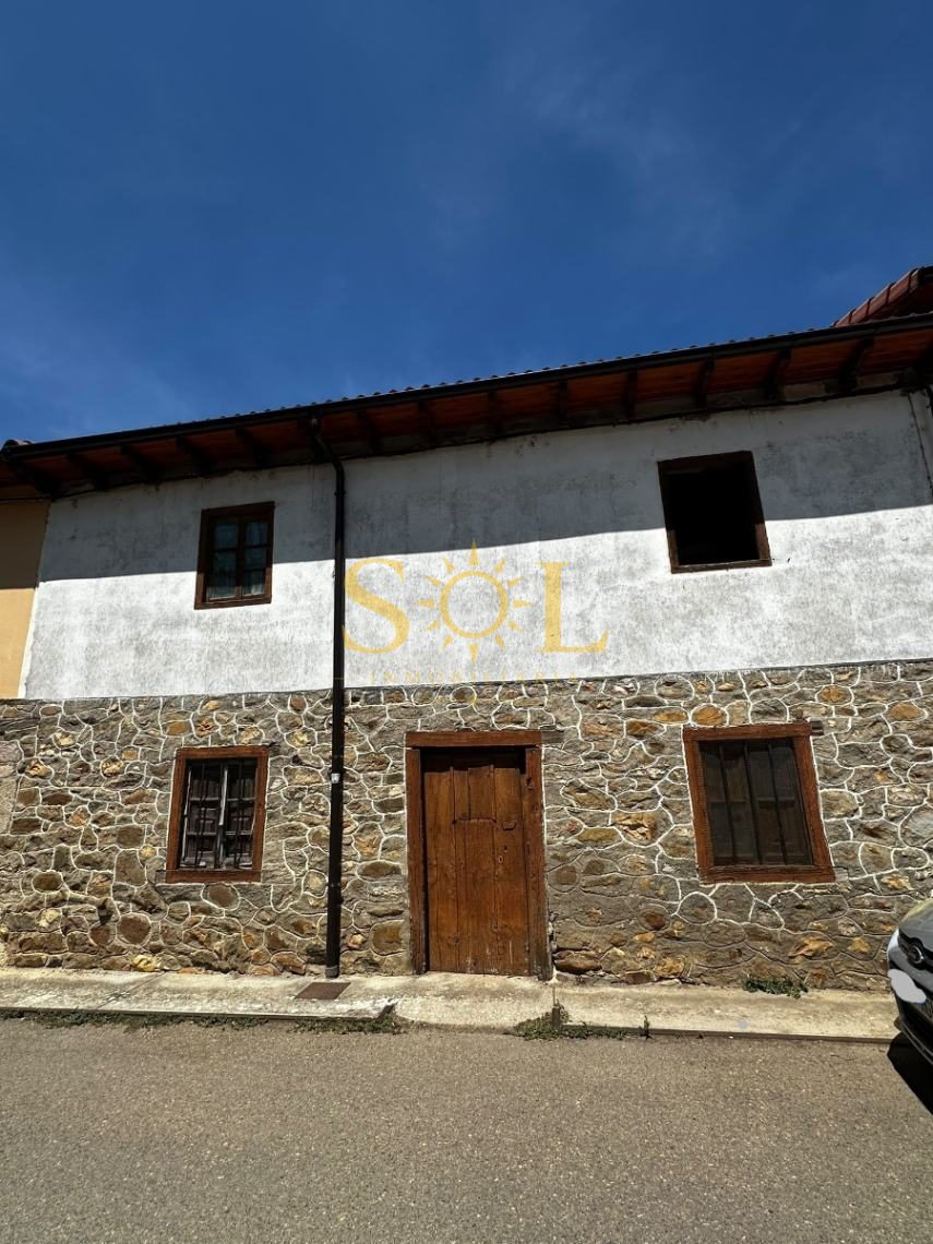 CASA CON JARDIN para reformar en LA VALCUEVA (LEON). - Foto 9