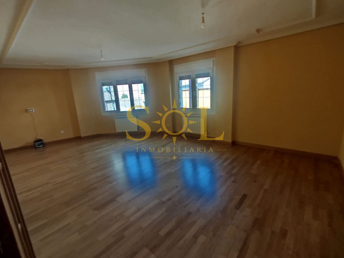 Se vende piso en muy buen estado en Valencia de Don Juan - Foto 3