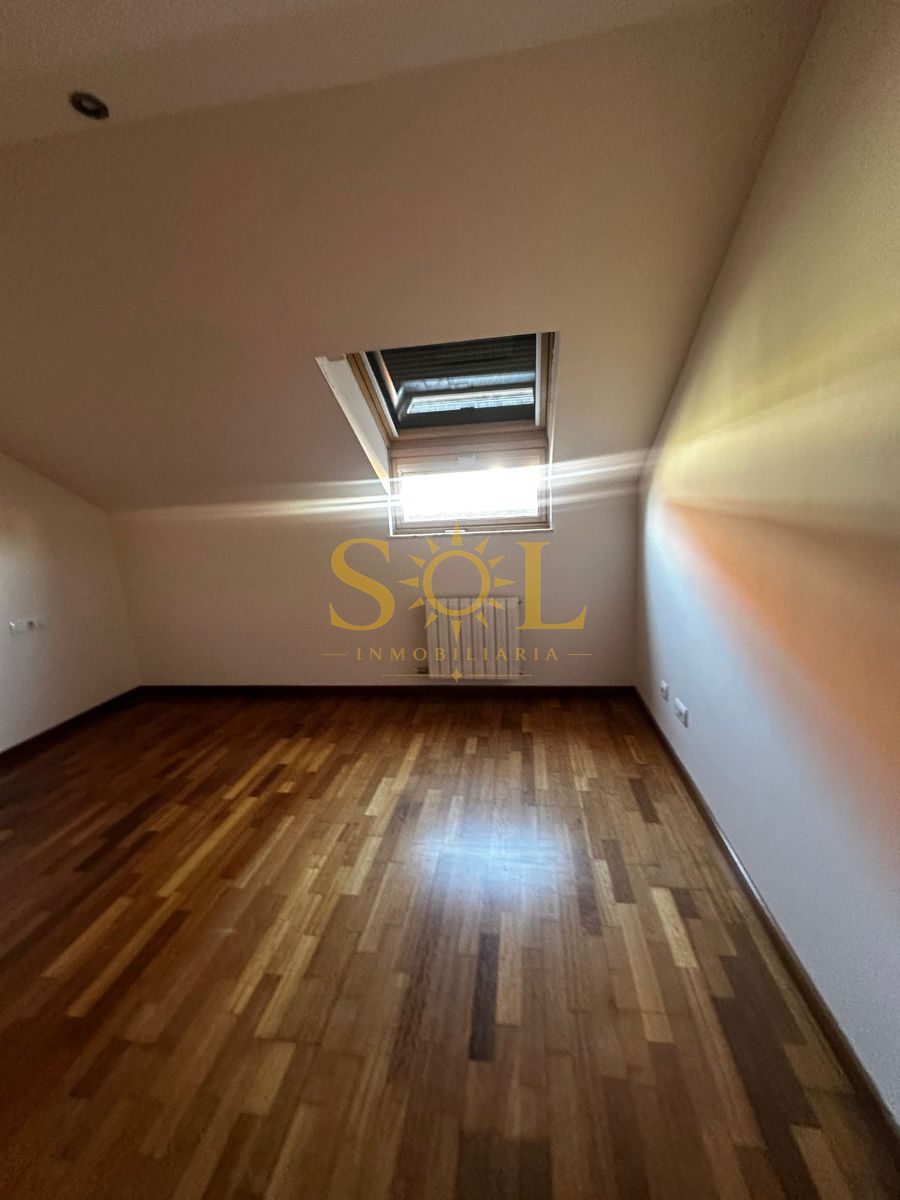DUPLEX CON GARAJE Y TRASTERO EN ZONA CALLE ANCHA (LEON) - Foto 22