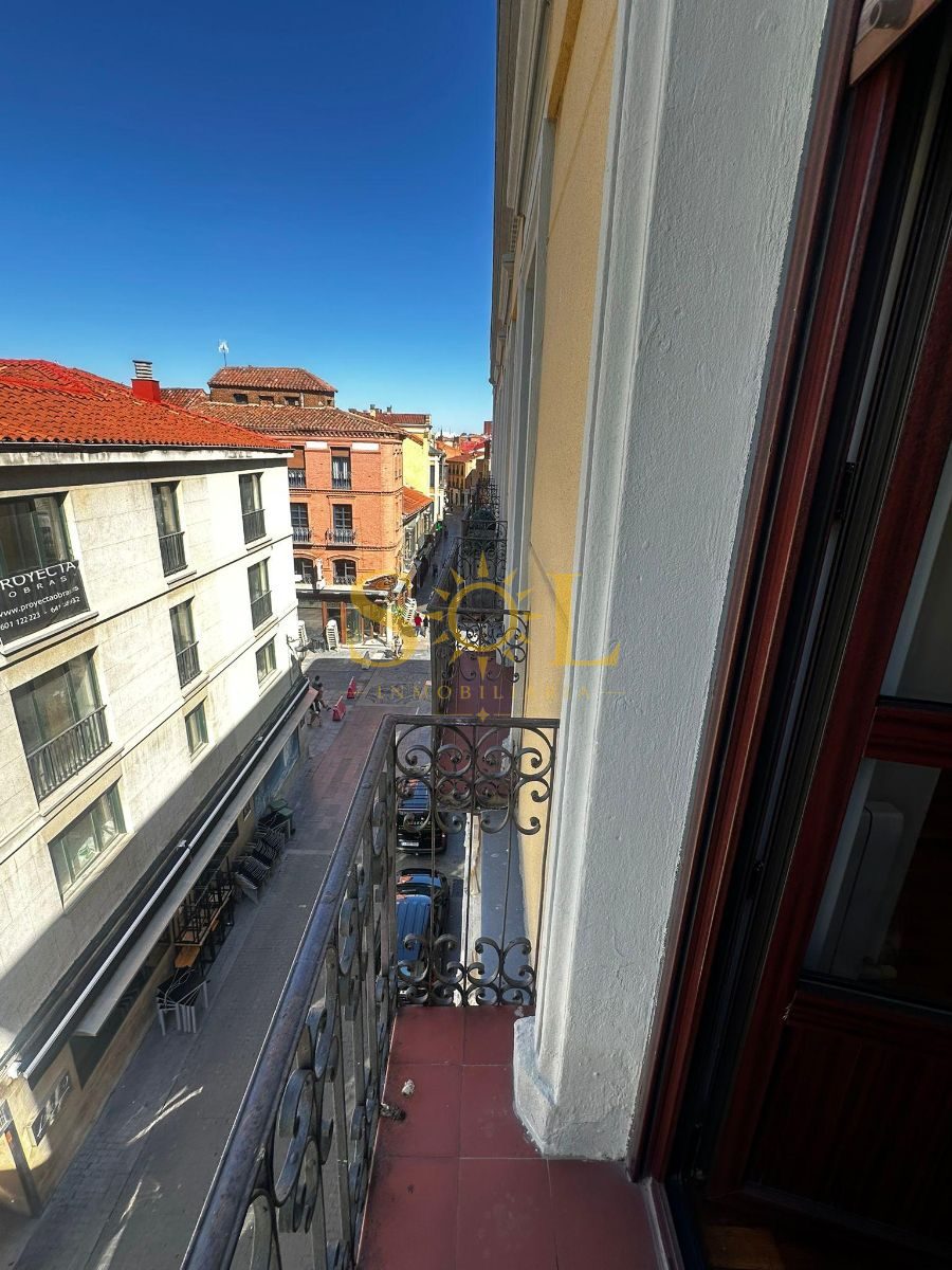 DUPLEX CON GARAJE Y TRASTERO EN ZONA CALLE ANCHA (LEON) - Foto 3