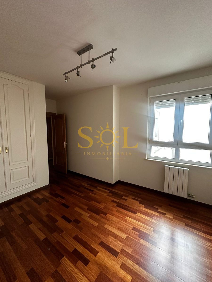 DUPLEX CON GARAJE Y TRASTERO EN ZONA CALLE ANCHA (LEON) - Foto 5