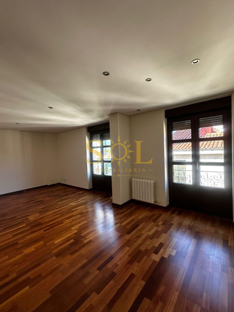 DUPLEX CON GARAJE Y TRASTERO EN ZONA CALLE ANCHA (LEON) - Foto 8
