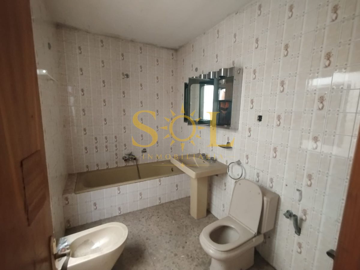 Venta de casa en Bustillo del Páramo para reformar. - Foto 20