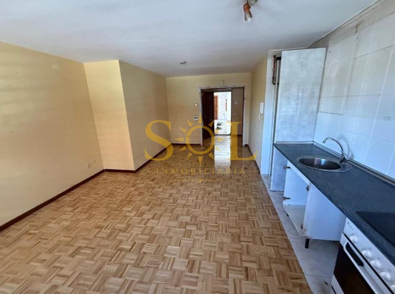 EN VENTA PISO CARRETERA SANTANDER - Foto 3