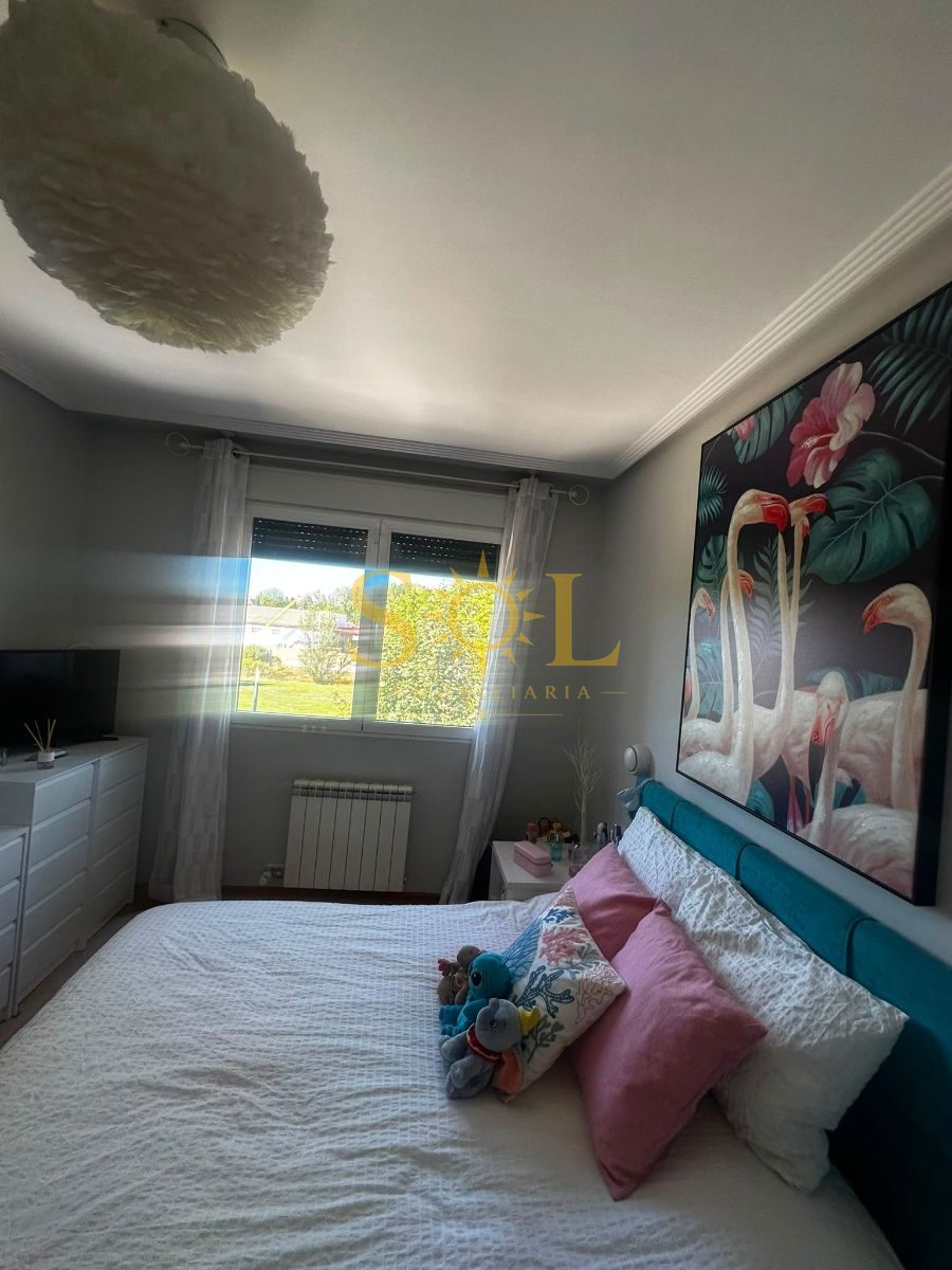 VENTA DE CHALET ADOSADO CON JARDÍN A TRES FACHADAS - Foto 20