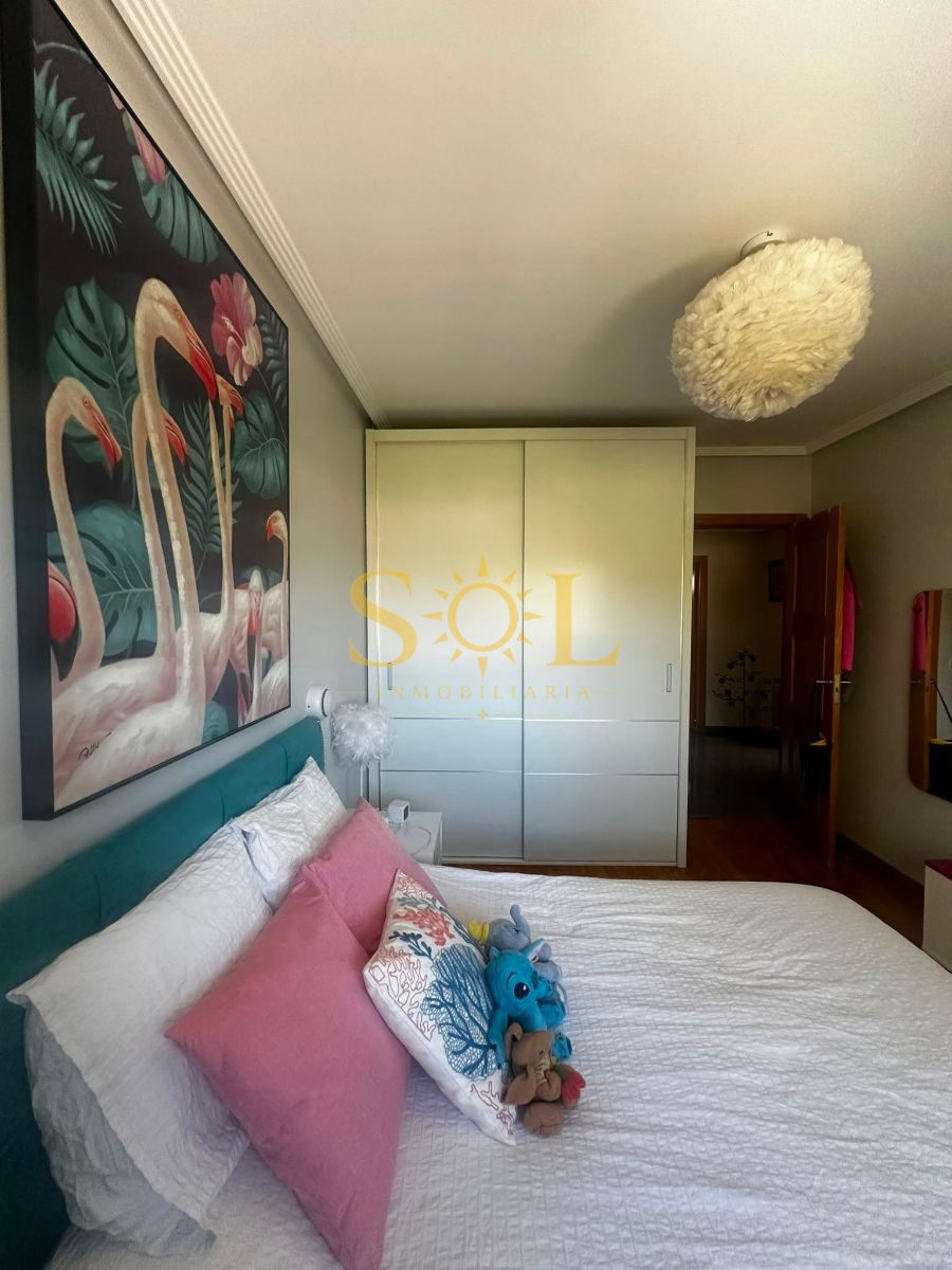 VENTA DE CHALET ADOSADO CON JARDÍN A TRES FACHADAS - Foto 25