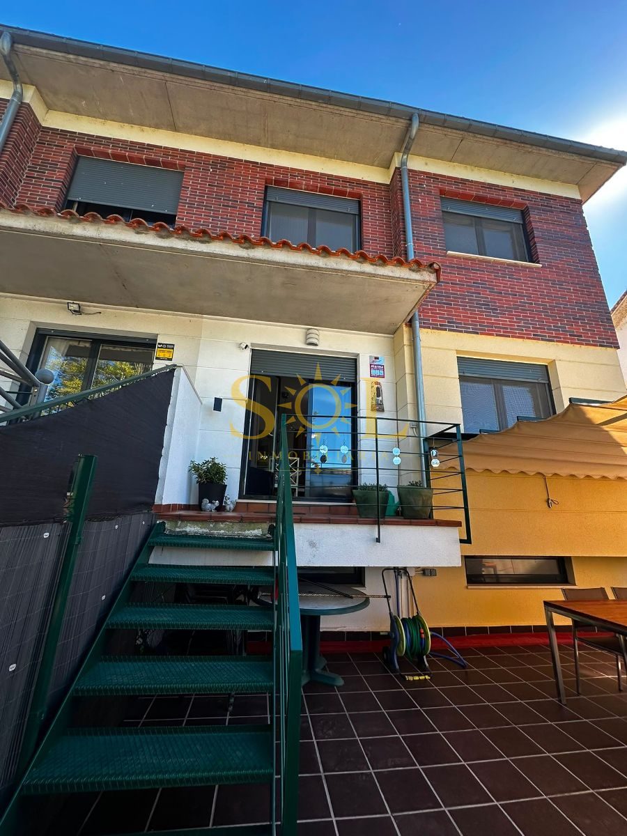 VENTA DE CHALET PAREADO CON JARDÍN A TRES FACHADAS - Foto 61