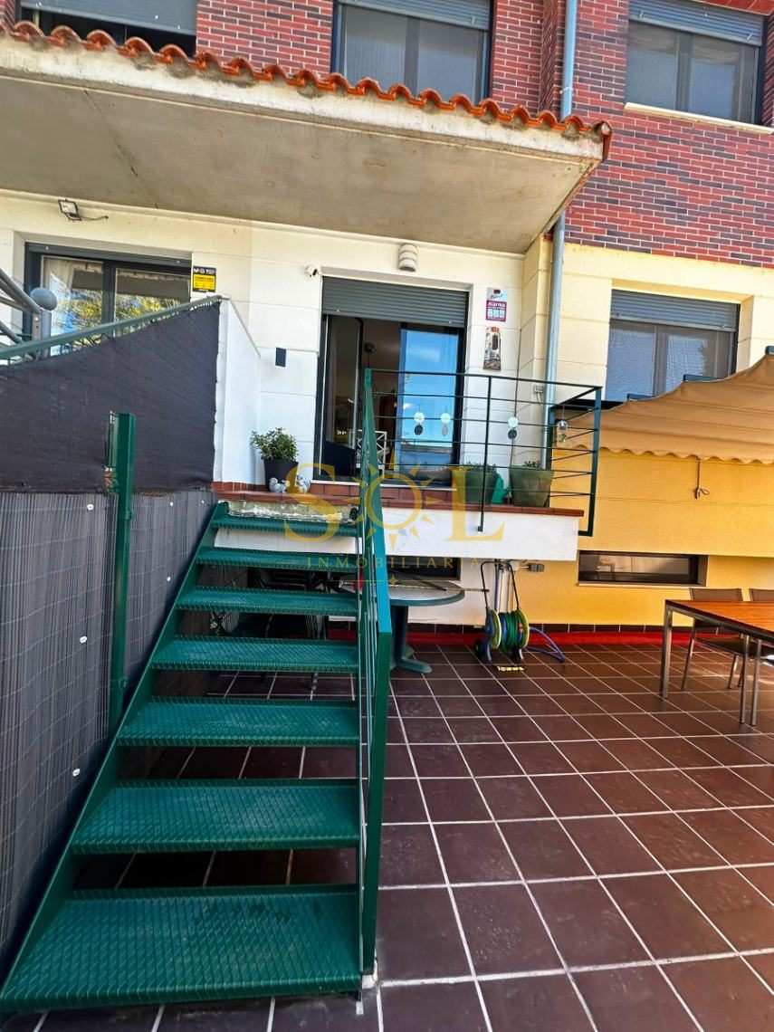 VENTA DE CHALET PAREADO CON JARDÍN A TRES FACHADAS - Foto 62